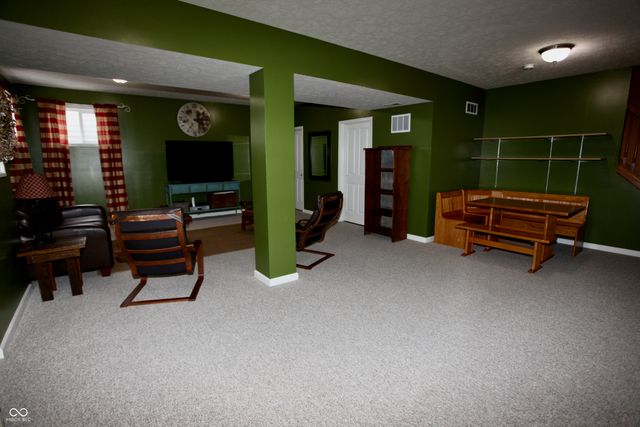 8209 Northpoint Drive, Brownsburg, IN 46112