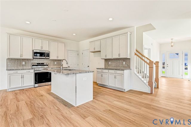 11130 Somerset Bluff Ct, Glen Allen, VA 23059