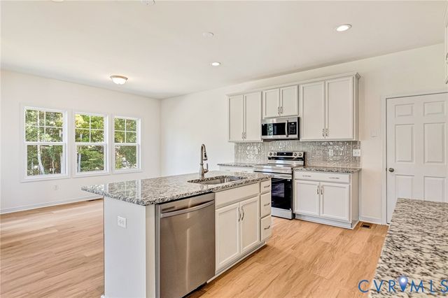 11130 Somerset Bluff Ct, Glen Allen, VA 23059