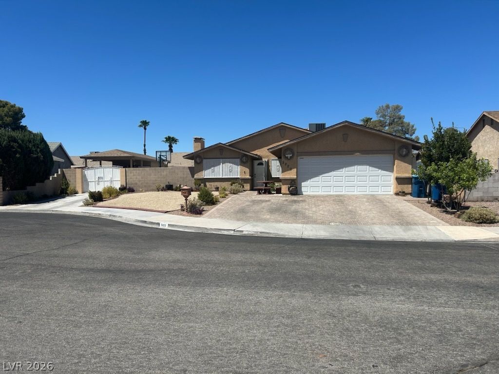 5820 La Jolla Way, Las Vegas, NV 89108