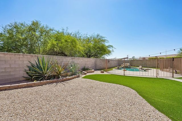 4401 E Chaparosa Way, Cave Creek, AZ 85331