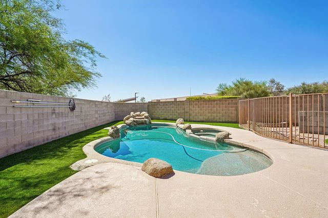 4401 E Chaparosa Way, Cave Creek, AZ 85331