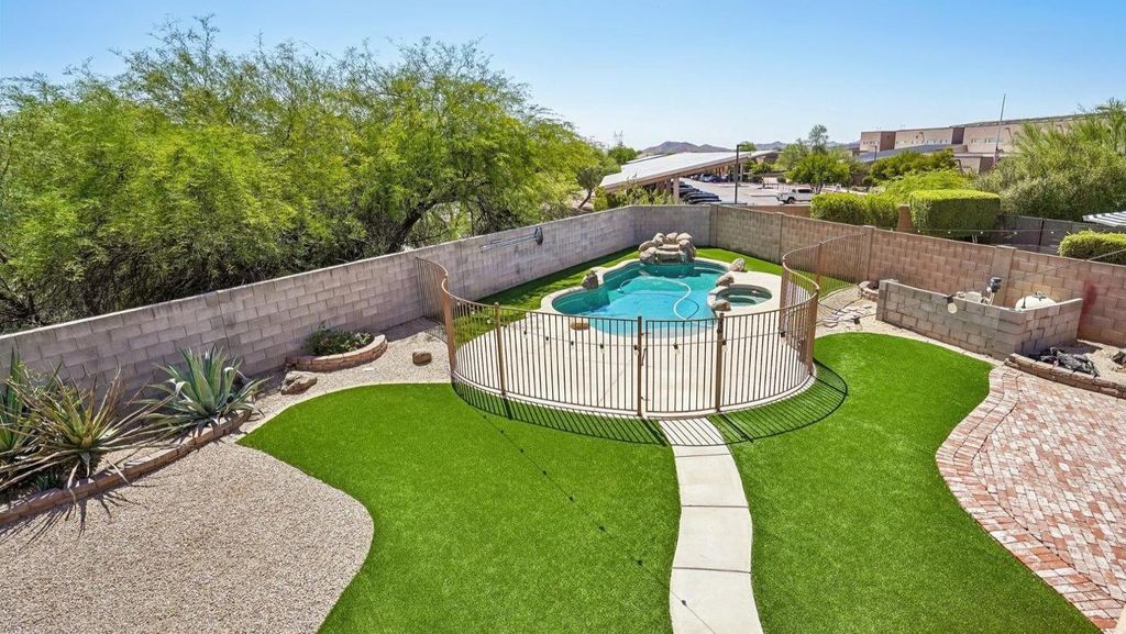 4401 E Chaparosa Way, Cave Creek, AZ 85331