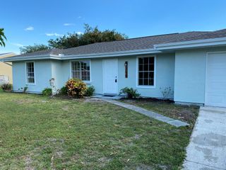 255 SW Bridgeport Drive, Port St Lucie, FL 34953