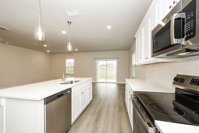 344 Emerald Boulevard, Lebanon, TN 37087