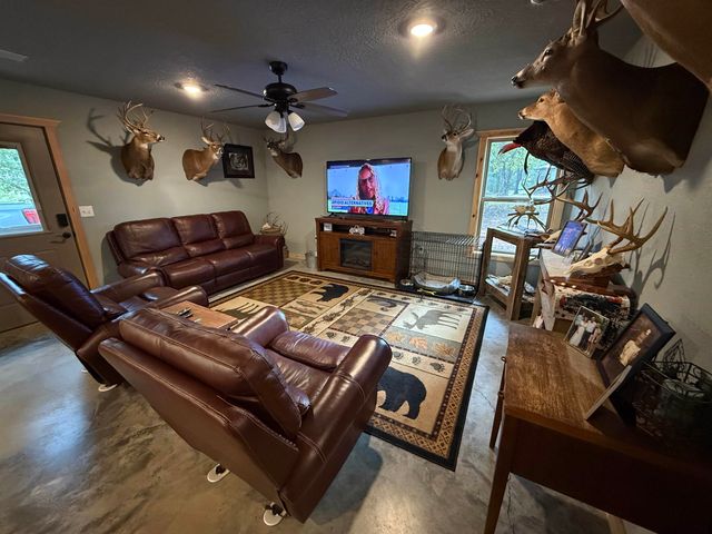 400 School Street, Melbourne, AR 72556