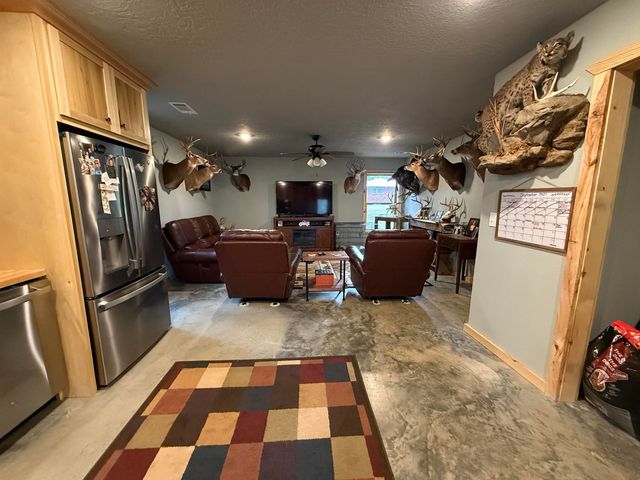 400 School Street, Melbourne, AR 72556