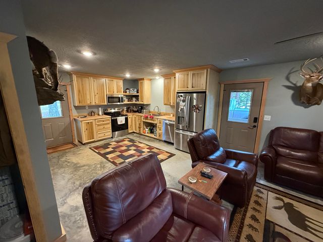 400 School Street, Melbourne, AR 72556