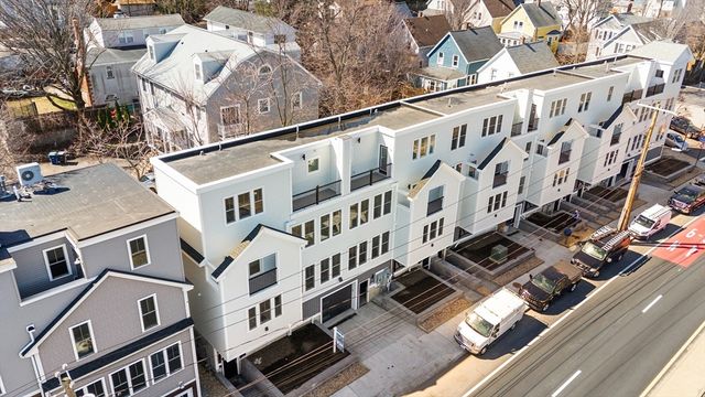 658 Mystic Ave A, Somerville, MA 02145