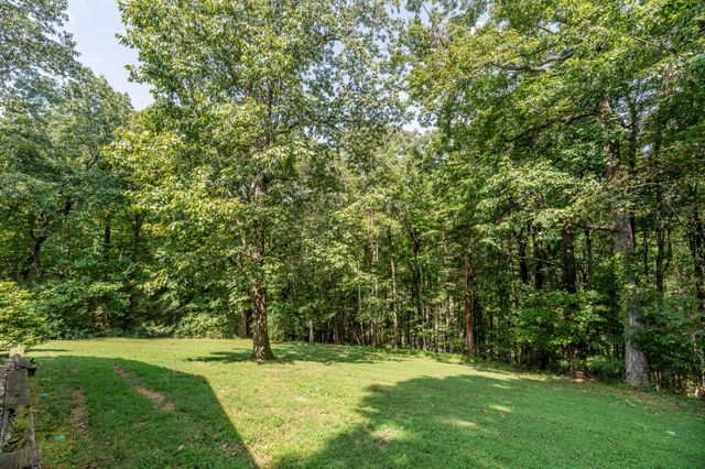 128 W Hills Court, Harriman, TN 37748