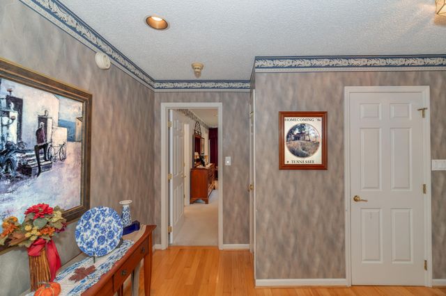 128 W Hills Court, Harriman, TN 37748