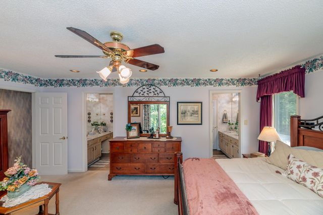 128 W Hills Court, Harriman, TN 37748