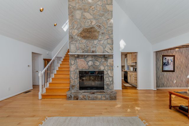 128 W Hills Court, Harriman, TN 37748