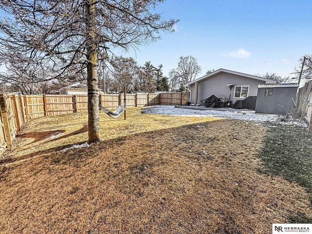 4301 S 54th Street, Lincoln, NE 68506