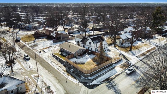 4301 S 54th Street, Lincoln, NE 68506