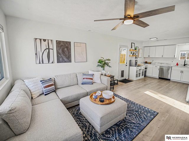 4301 S 54th Street, Lincoln, NE 68506