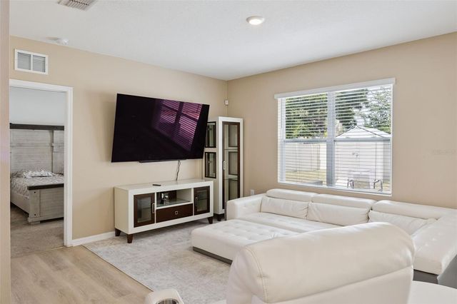 511 JACKS WAY, Davenport, FL 33837
