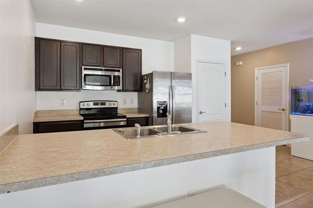 511 JACKS WAY, Davenport, FL 33837