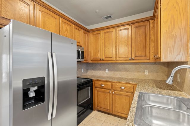 5617 Bryan Parkway 2, Dallas, TX 75206
