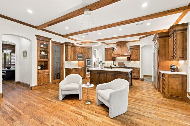 686 Knob Hill Court, Argyle, TX 76226