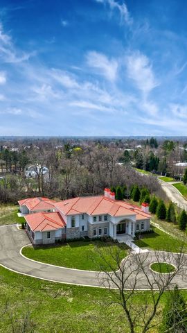 2665 Bentley Road, Highland Park, IL 60035