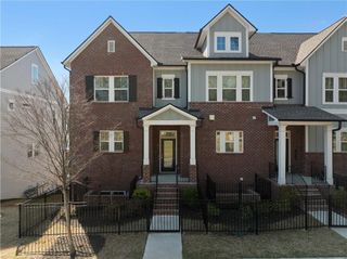 2736 Bell SE Drive, Smyrna, GA 30080