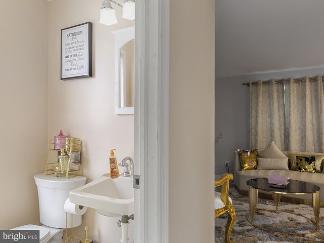 11213 WESTPORT DR, Bowie, MD 20720