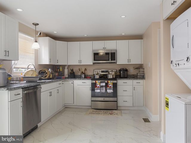 11213 WESTPORT DR, Bowie, MD 20720