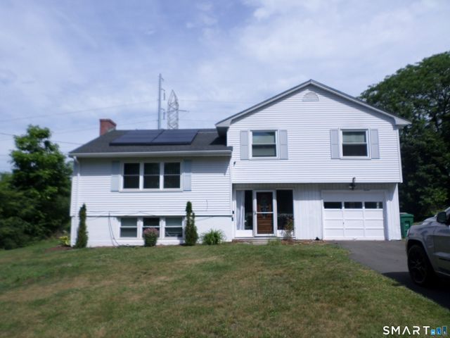 7 Craigmore Road, Bloomfield, CT 06002