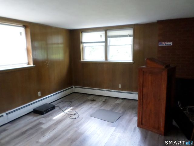 7 Craigmore Road, Bloomfield, CT 06002
