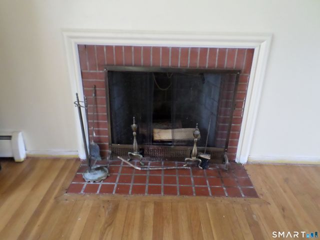 7 Craigmore Road, Bloomfield, CT 06002