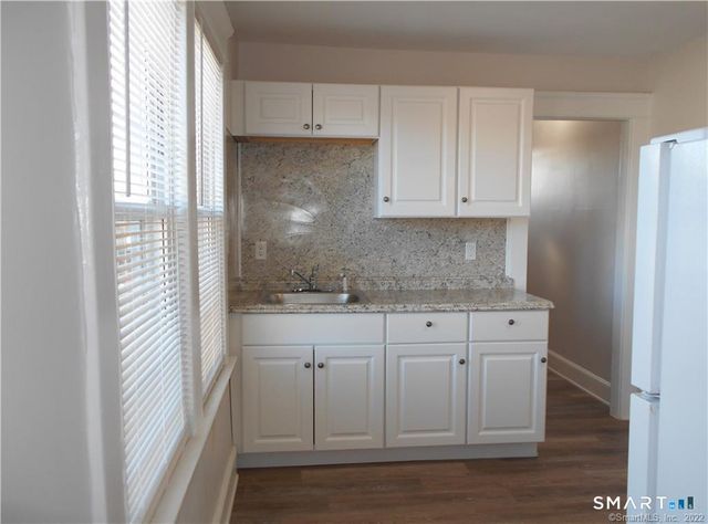 53 Anthony Street 3rd Fl, New Haven, CT 06515