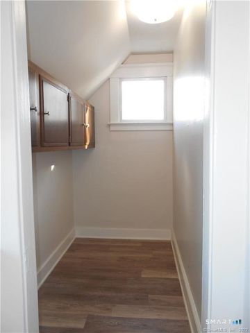 53 Anthony Street 3rd Fl, New Haven, CT 06515