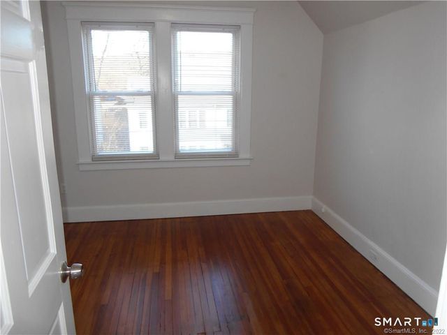 53 Anthony Street 3rd Fl, New Haven, CT 06515
