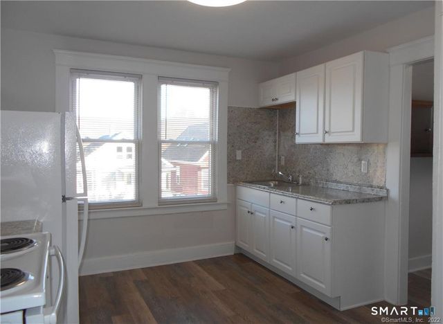 53 Anthony Street 3rd Fl, New Haven, CT 06515