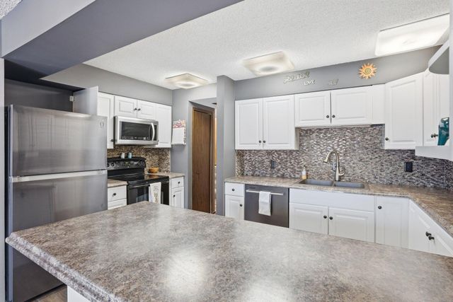 14326 Fairway Drive, Eden Prairie, MN 55344