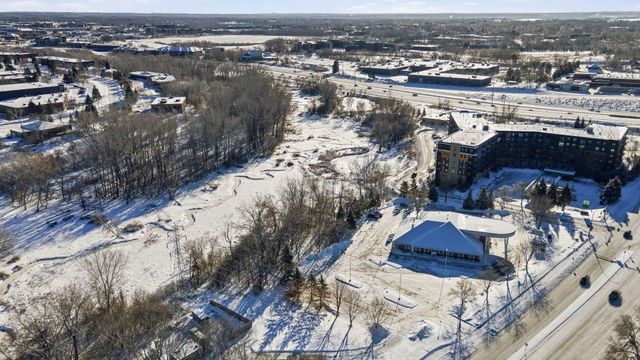 14326 Fairway Drive, Eden Prairie, MN 55344