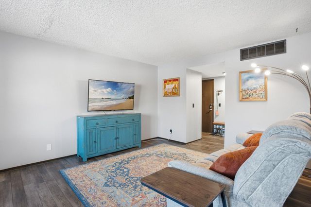 14326 Fairway Drive, Eden Prairie, MN 55344