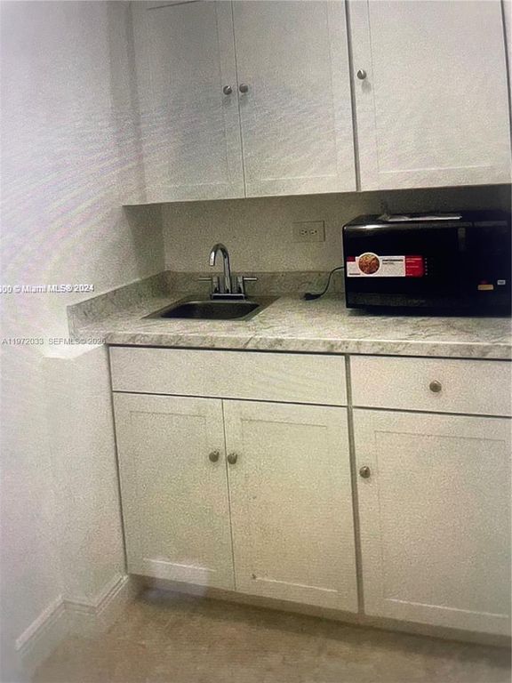 5802 W 2nd Ct 0, Hialeah, FL 33012