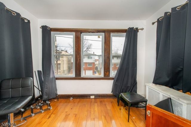 279 Smith St, Newark City, NJ 07106