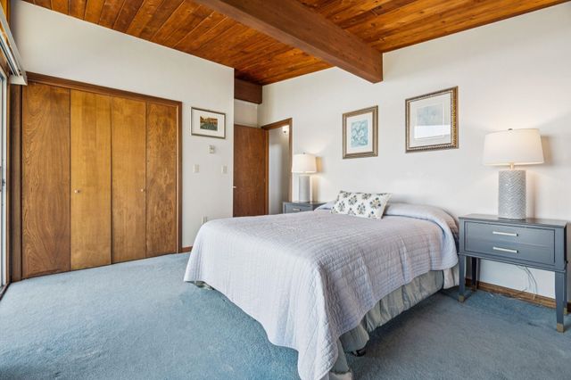 240 Black Point Road, Alton, NH 03810