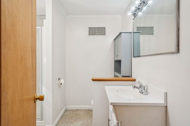 240 Black Point Road, Alton, NH 03810