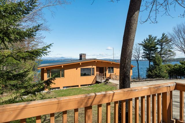 240 Black Point Road, Alton, NH 03810