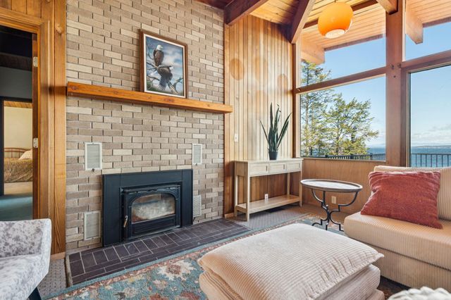 240 Black Point Road, Alton, NH 03810
