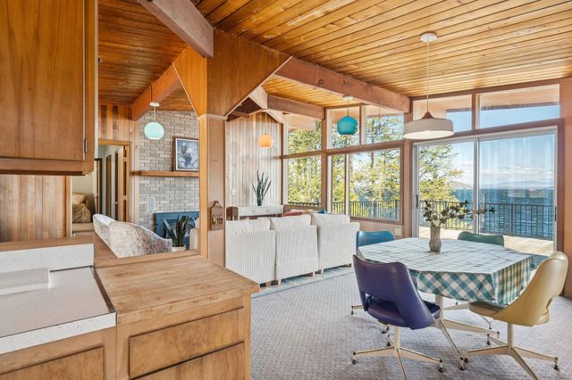 240 Black Point Road, Alton, NH 03810