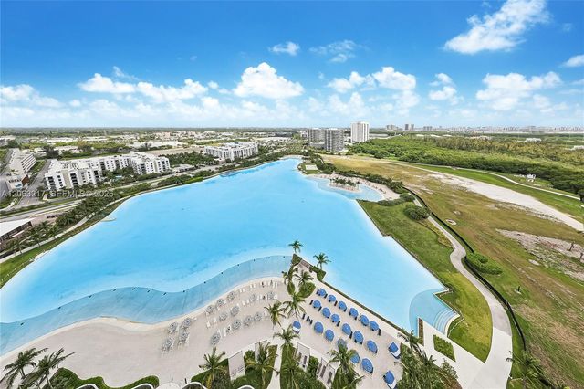 2411 Laguna Circle 2010, Miami, FL 33181