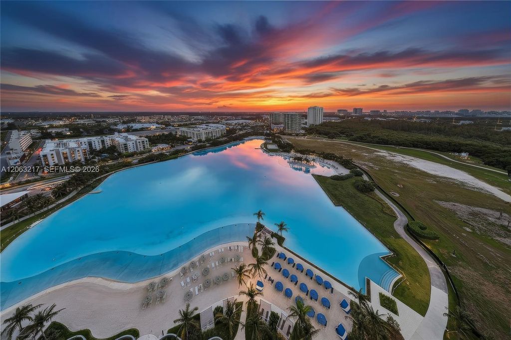 2411 Laguna Circle 2010, Miami, FL 33181