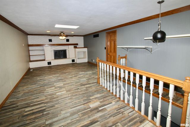609 N SWORDS Avenue, West Peoria, IL 61604