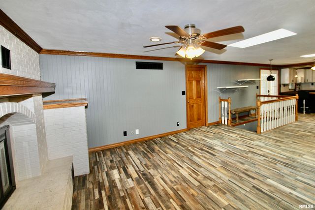 609 N SWORDS Avenue, West Peoria, IL 61604