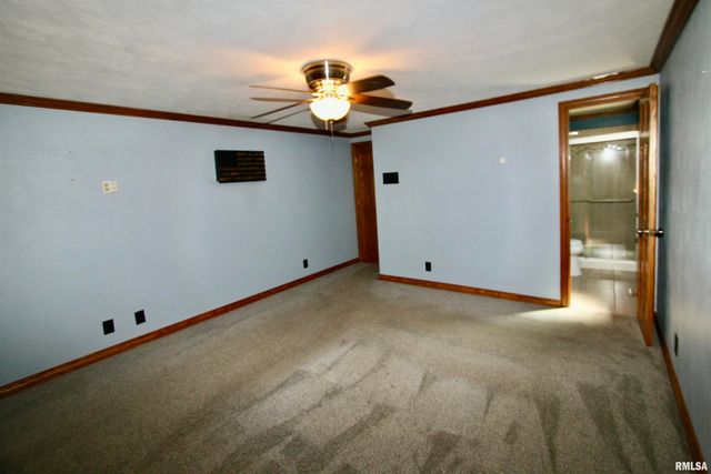 609 N SWORDS Avenue, West Peoria, IL 61604